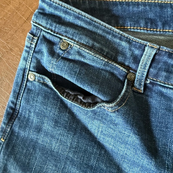 NWOT Talbots Flawless 5-Pocket Ankle Jeans; Button Detail at Hem SZ 14 - Picture 5 of 13